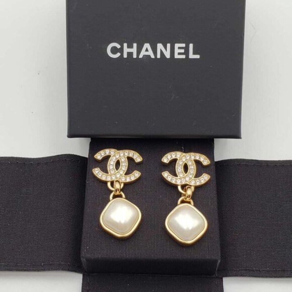 CHANEL Brand New Earrings 675-080824 - Picture 11 of 11